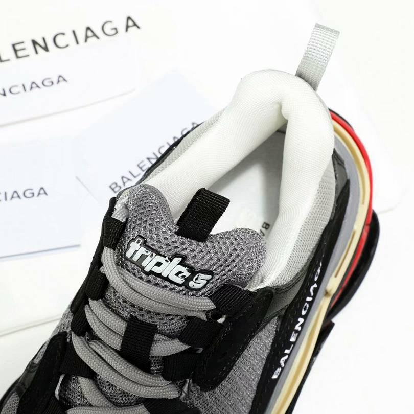 Men/Women Balenciaga Triple S MutiColor Clear Sole 3 Color Sneaker Item 6380340