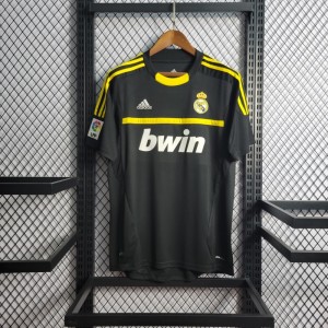 Retro 2011/12 Real Madrid Black Goalkeeper Jersey