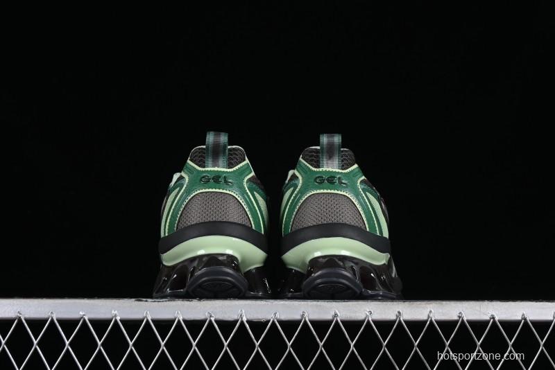 Asics Gel-Quantum Kinetic Retro Casual Sneakers with Thick Sole and Height Increasing Design - 1203A270-251