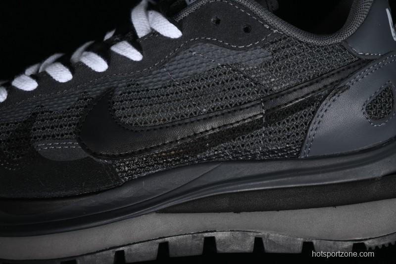 Nike Sacai VaporWaffle 3.0 Fashion-Forward Casual Sneakers - CV1363-105