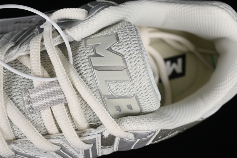New York Yankees MLB ACE Runner Lightweight Casual Sneakers - 3ARNACE4N50IVS