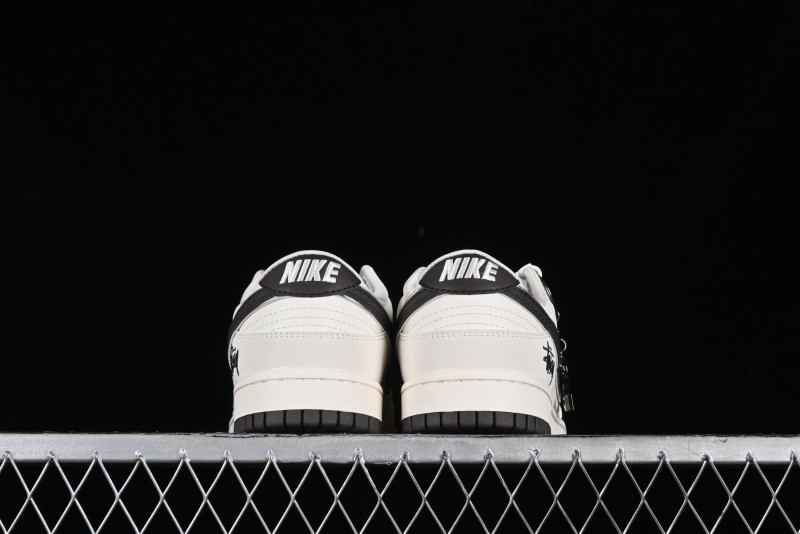 Stussy x Nike SB Dunk Low Anniversary Customized Casual Sneakers in Off-White Black Swoosh - DQ1098-378