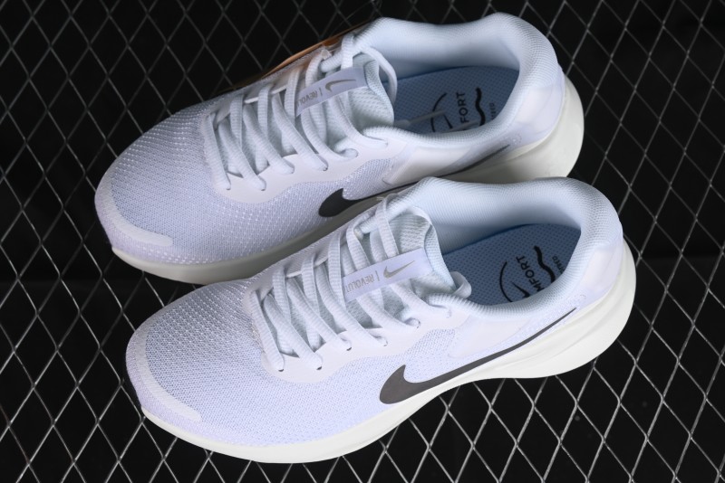 Nike Revolution 7 Wide Low-Top Running Shoes with Breathable Mesh and Durable Cushioning - FB2208-101