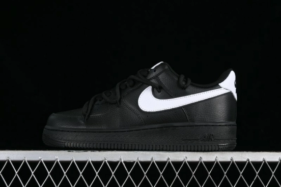 Nike Air Force 1 '07 Low Classic Lace-Up Casual Sneakers in Black & White - ZH0316-018
