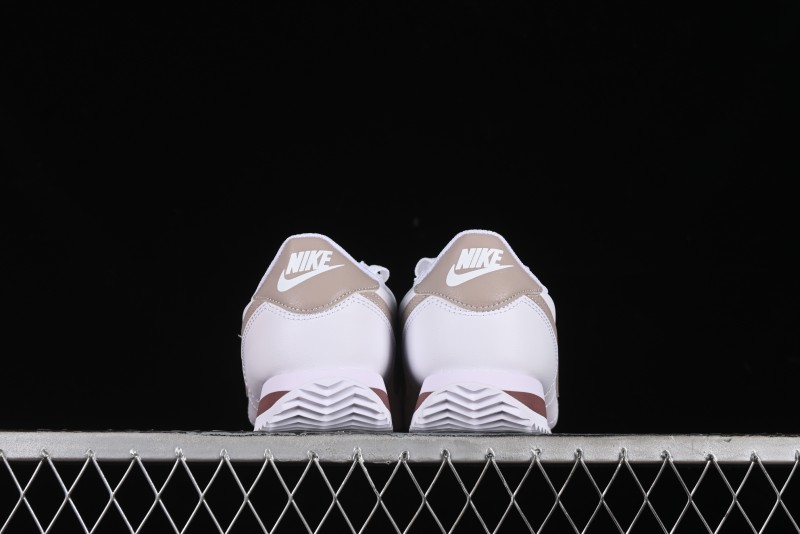 Nike Classic Cortez Leather Retro Running Shoes - DN1791-105
