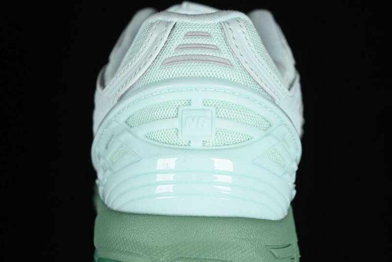New Balance 1906 Series Retro Dad Style Casual Running Shoes - M1906RZC