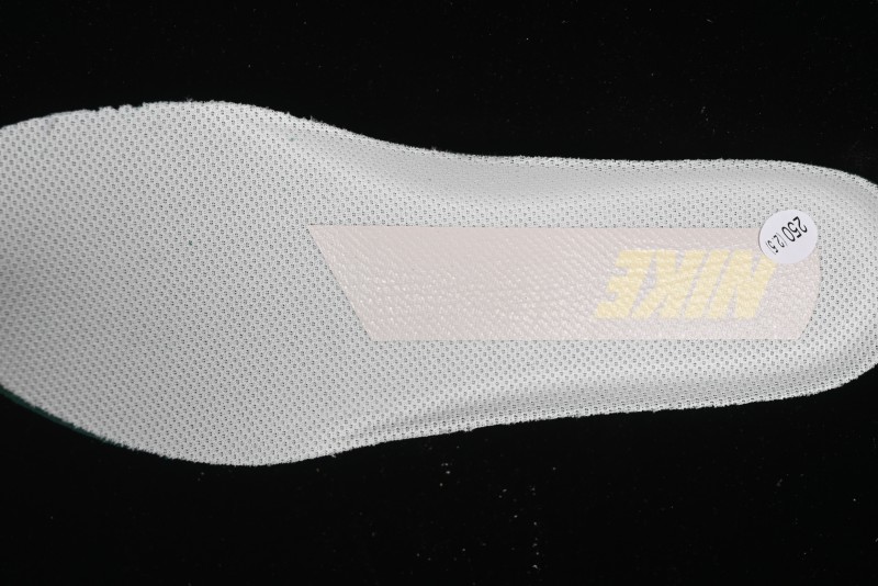 Nike Air Zoom Pegasus 35 Running Shoes with Breathable Mesh and Zoom Air Cushion - FQ7261-100