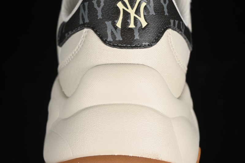 New York Yankees MLB Bigball Chunky Embo Monogram Thick Sole Sandals - 3ASHBEM4N50IVS