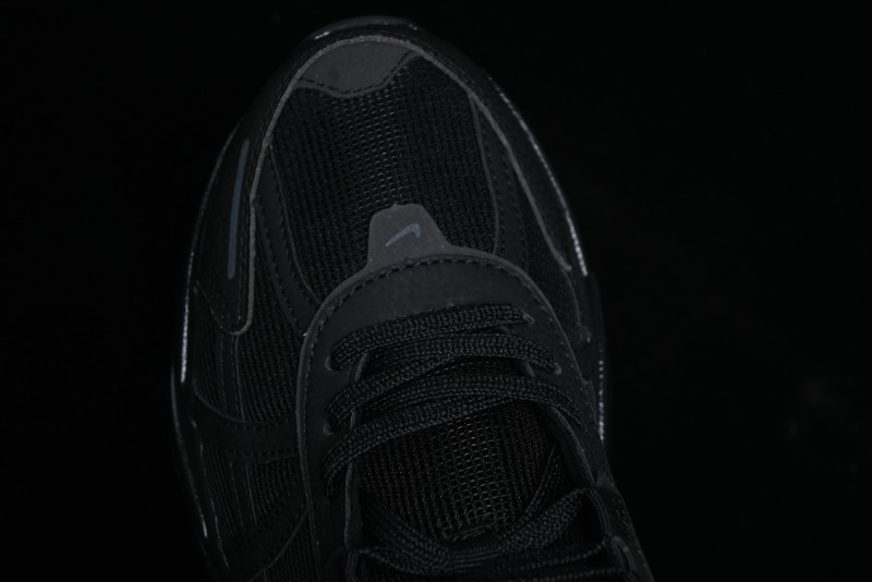 Nike Runtekk V2K Low-Top Retro Running Shoes with Cushlon Foam and Distressed Midsole - HQ1582-001