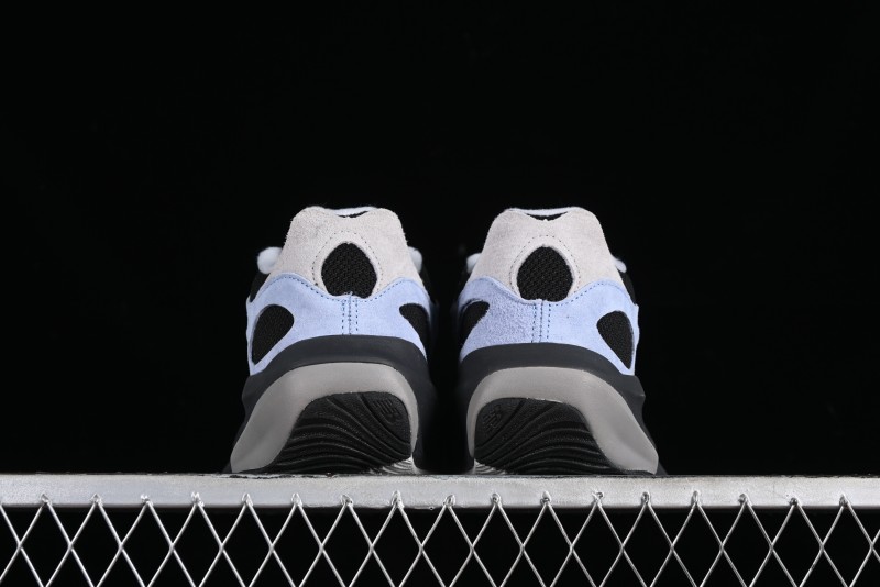 New Balance Retro Running Shoes with T-Beam Support and Exposed Cushioning - UWRPDFSB