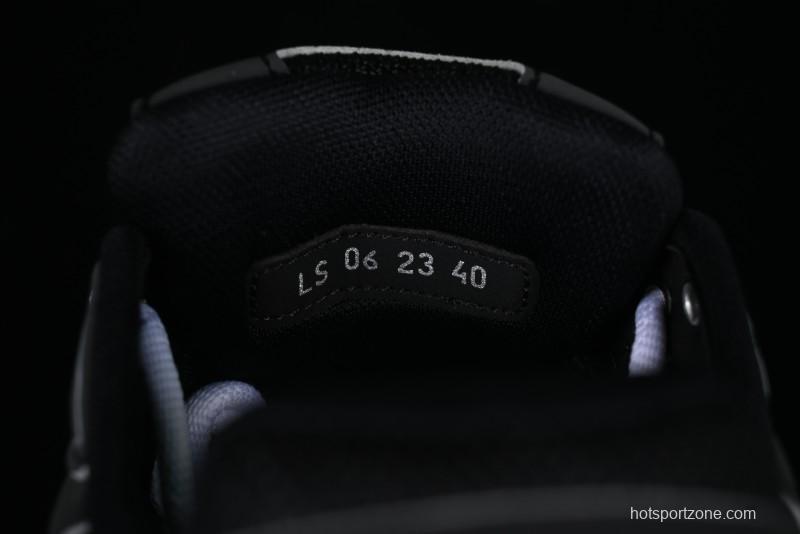 Dior B30 Sneakers with Reflective CD30 Logo and Lightweight Rubber Sole - CD30