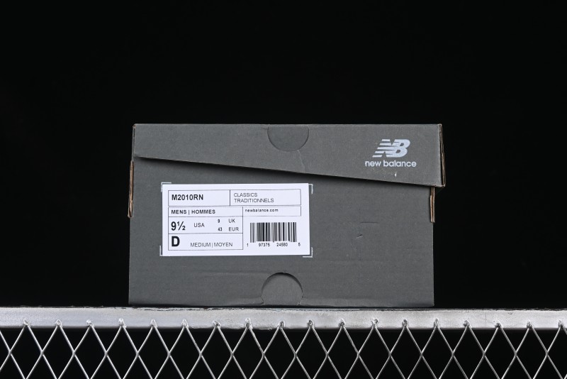 New Balance 2010 Series Retro Casual Running Shoes with Soft Suede and Nylon Mesh - M2010RN