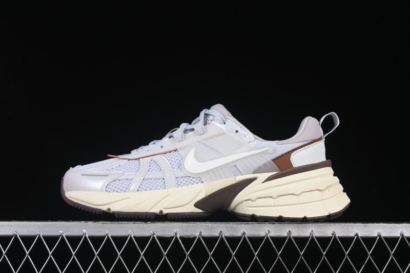 Nike Runtekk V2K Retro Low-Top Running Shoes with Cushlon Foam Midsole - FD0736-202