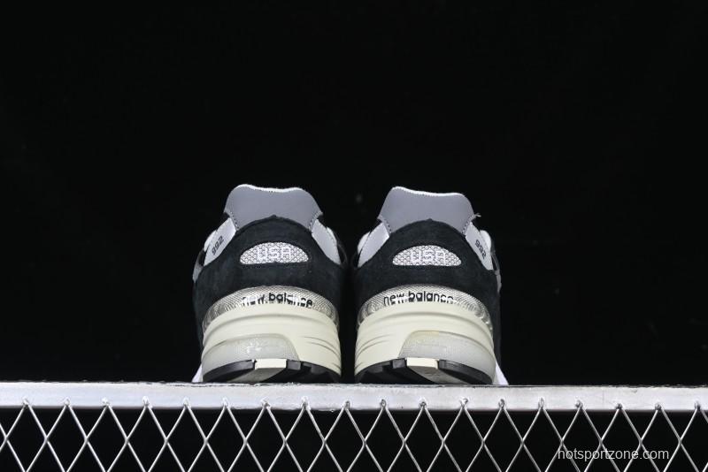 New Balance Made In USA 992 Classic Retro Running Sneakers with Superior Comfort - M992BK