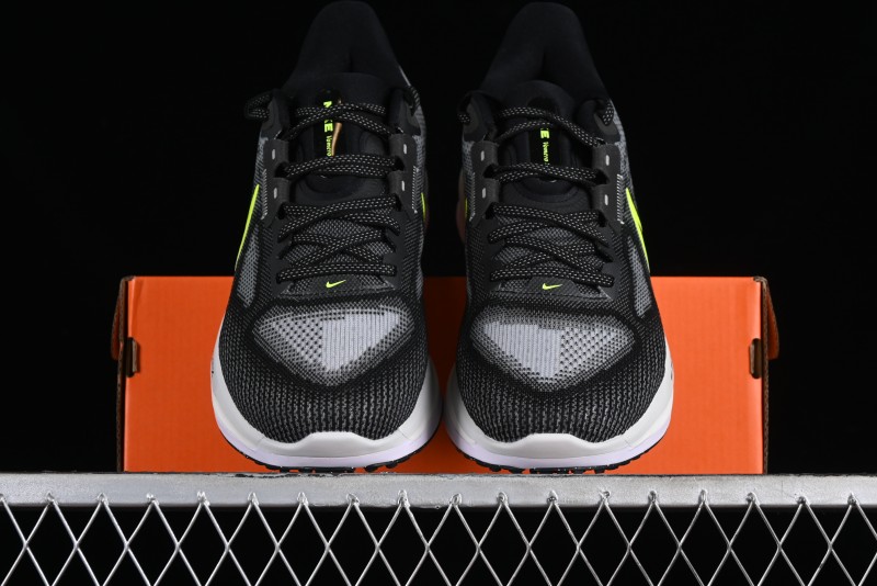 Nike Air Zoom Vomero 17 Lunar Retro Running Shoes with Full-Sole Zoom Air Cushion - FB1309-001