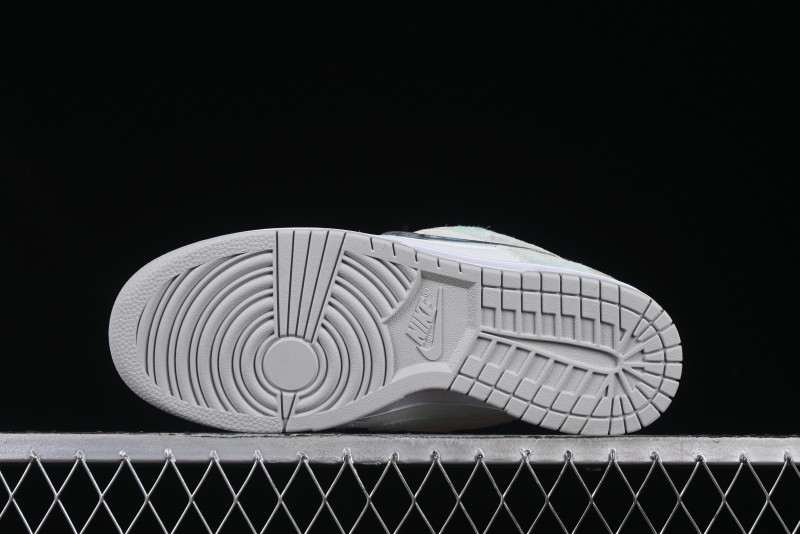 Nike Dunk Low CNY Year of the Dragon Limited Edition New Chinese Style Custom Steam Puppet - Third Prince White Aobing SB Low-top Casual Sneakers - DV0831-101