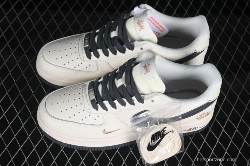Nike Air Force 1 '07 Low Casual Sneakers in Black Pigskin - XZ6188-705