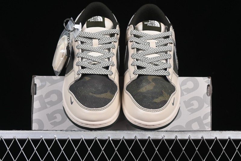 Nike SB Dunk Low The North Face x CDG Anniversary High-End Custom Low-Top Casual Sneakers - DM6868-015