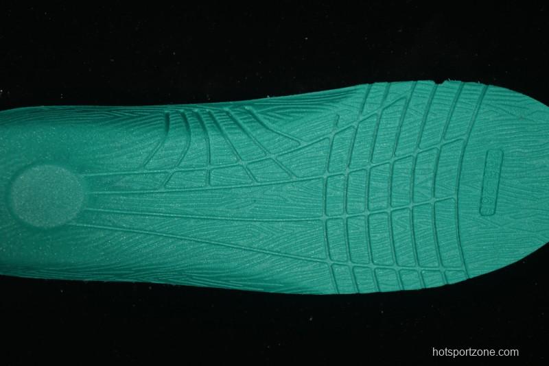 New York Yankees MLB Chunky Liner Lightweight Platform Sneakers with Hook and Loop Closure - 3ASXV015N50BLS