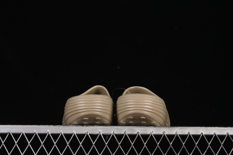 Nike ReactX Rejuven8 Slide Summer Outfit Sandals with Soft and Responsive ReactX Foam - HV4479-200