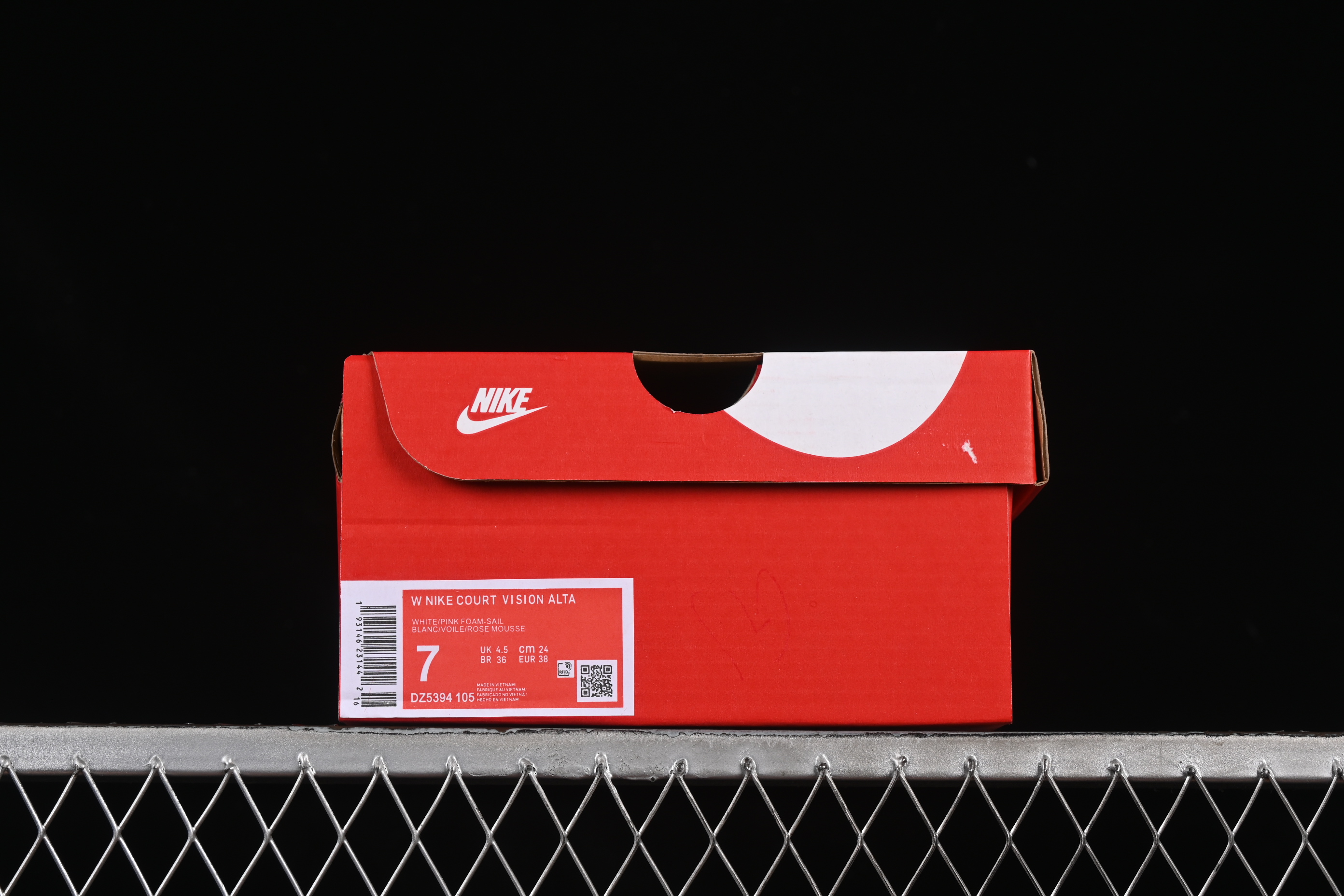 Nike Court Vision Alta Thick-Sole Casual Sneakers for Campus Wear - DZ5394-105
