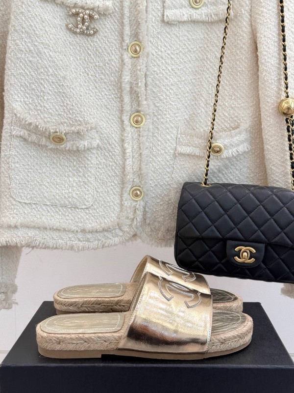 2025 Women Chanel Gold Leather Slippers