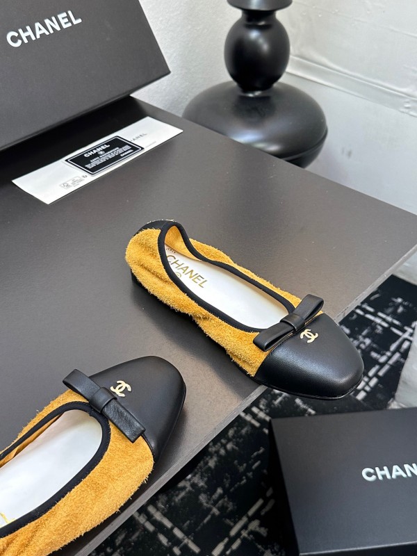 Chanel 2025 SS Classic Flats Versatile Sandals