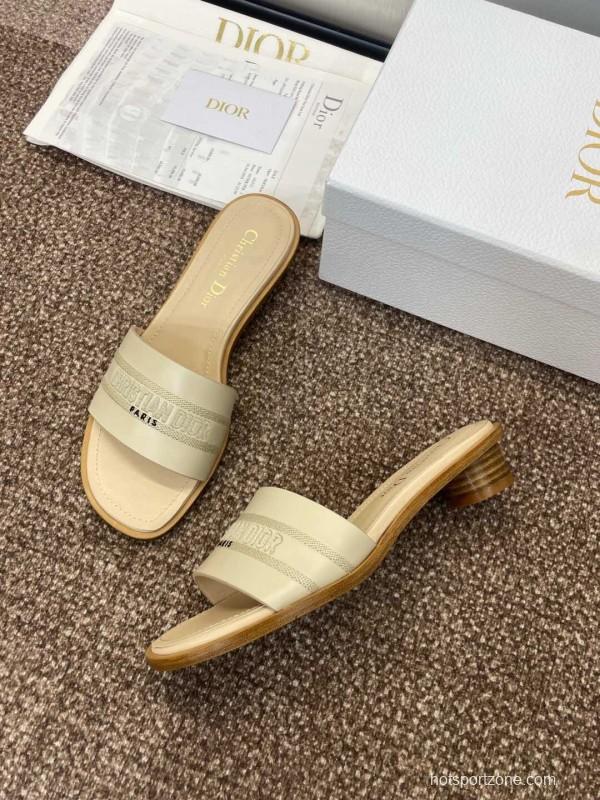 2025 Women Dior Beige Leather Slippers Embroidered KFY00300