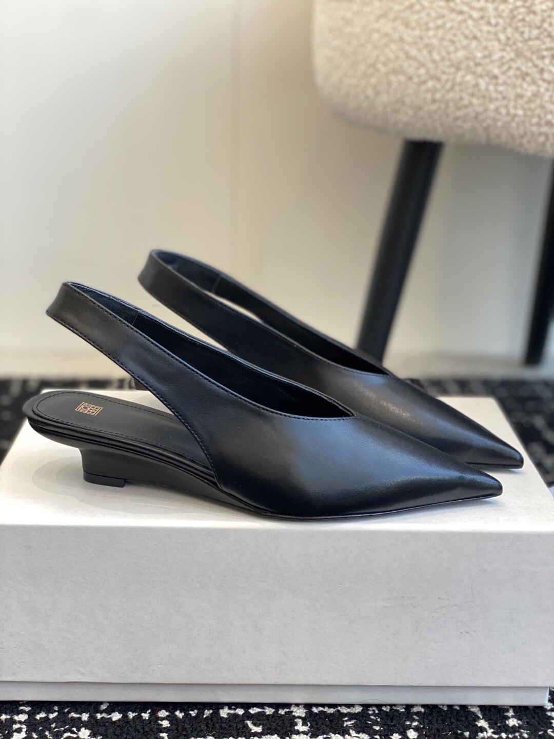 2025 Women Toteme Black Leather Slingback Pumps
