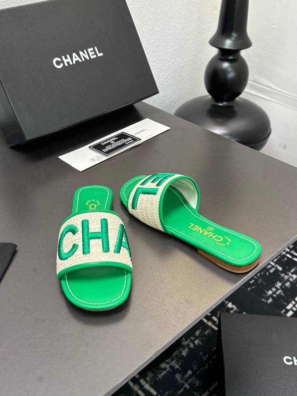 2025 Women Chanel Green Canvas Slippers