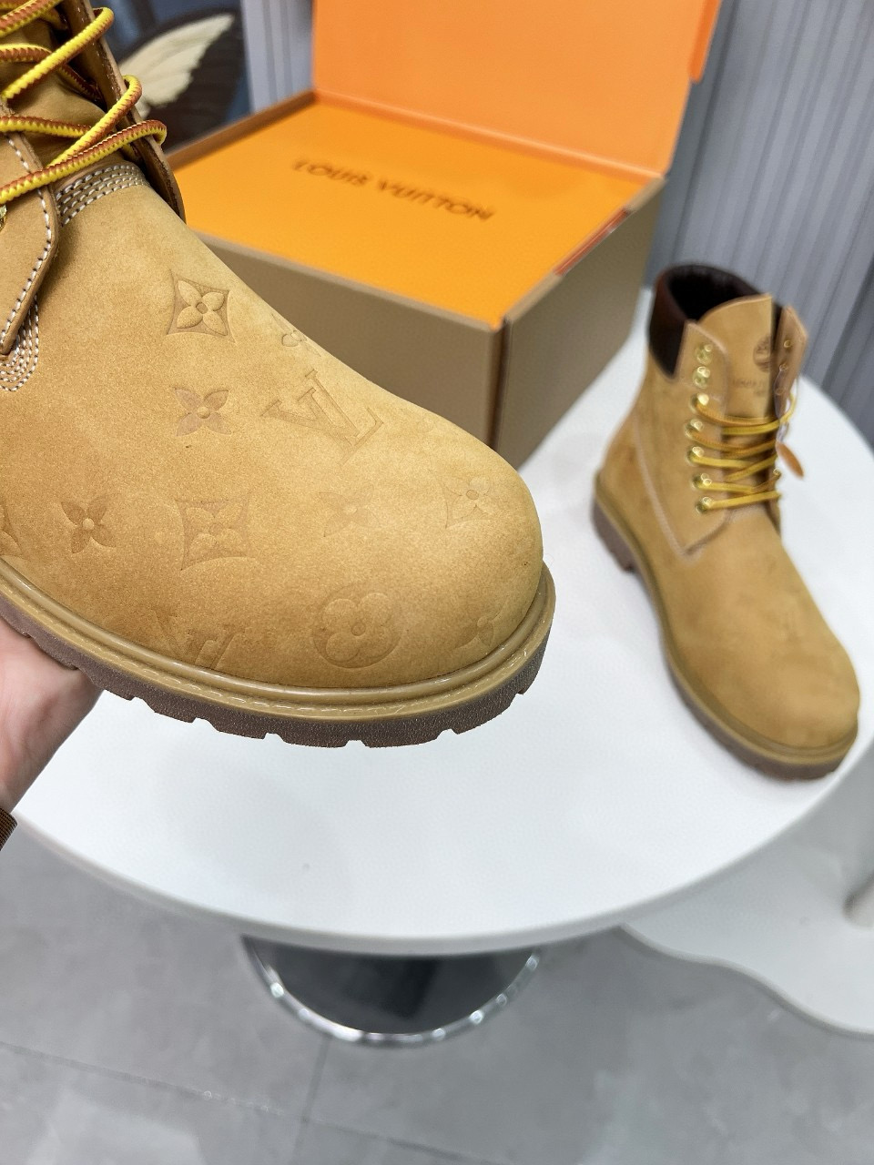 2024 Unisex Louis Vuitton Brown Nubuck Leather Ankle Boots Monogram MJ00450
