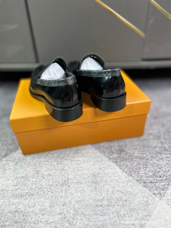 2024 Men Louis Vuitton Black Leather Loafers MJ00290