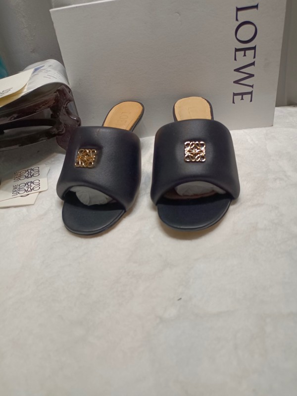 2025 Women Loewe Black Leather Slippers