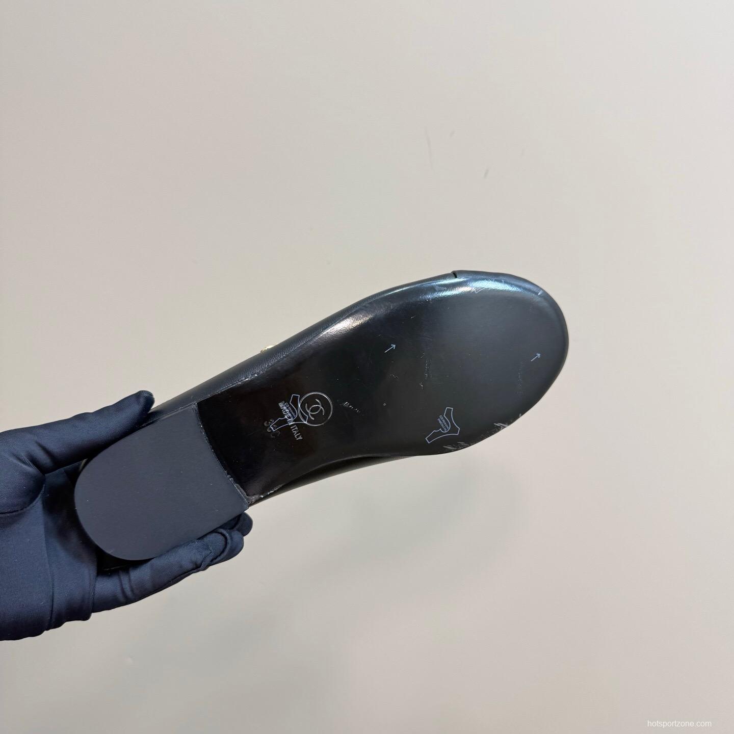 2025 Women Chanel Black Lambskin Leather Mules KFY00270