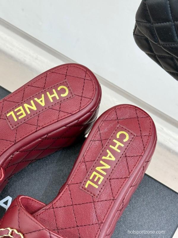 2025 Women Chanel Burgundy Leather Slippers Quilted Double C