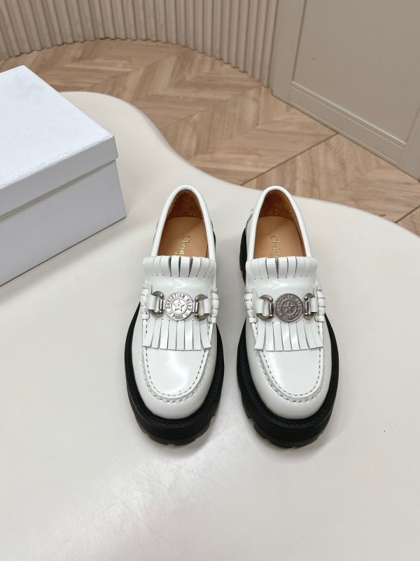 2025 Women Dior White Leather Loafers Metal Buckle KFY00350
