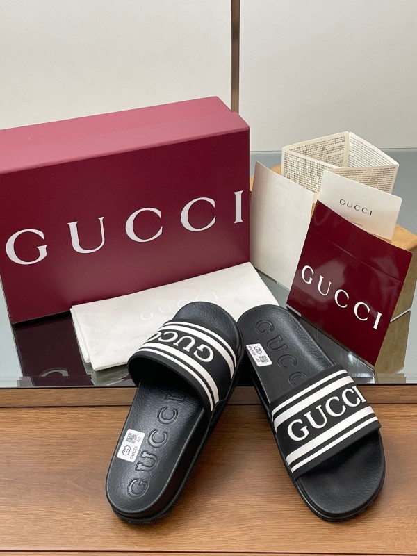 2025 Gucci Black White Rubber Slippers LY00175
