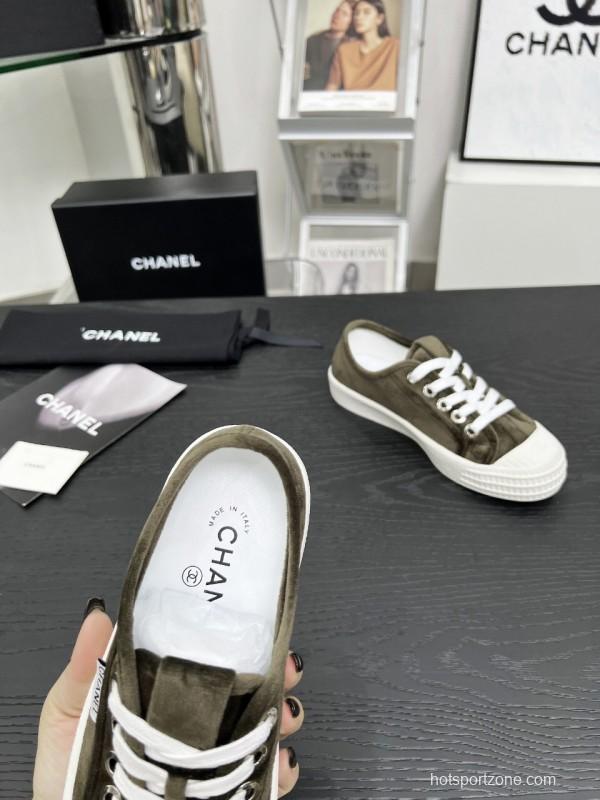 2025 Women Chanel Army Green Suede Casual Sneakers