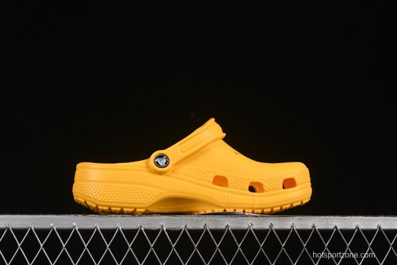 Crocs Classic Two-Way Beach Clog Sandals - B.D4