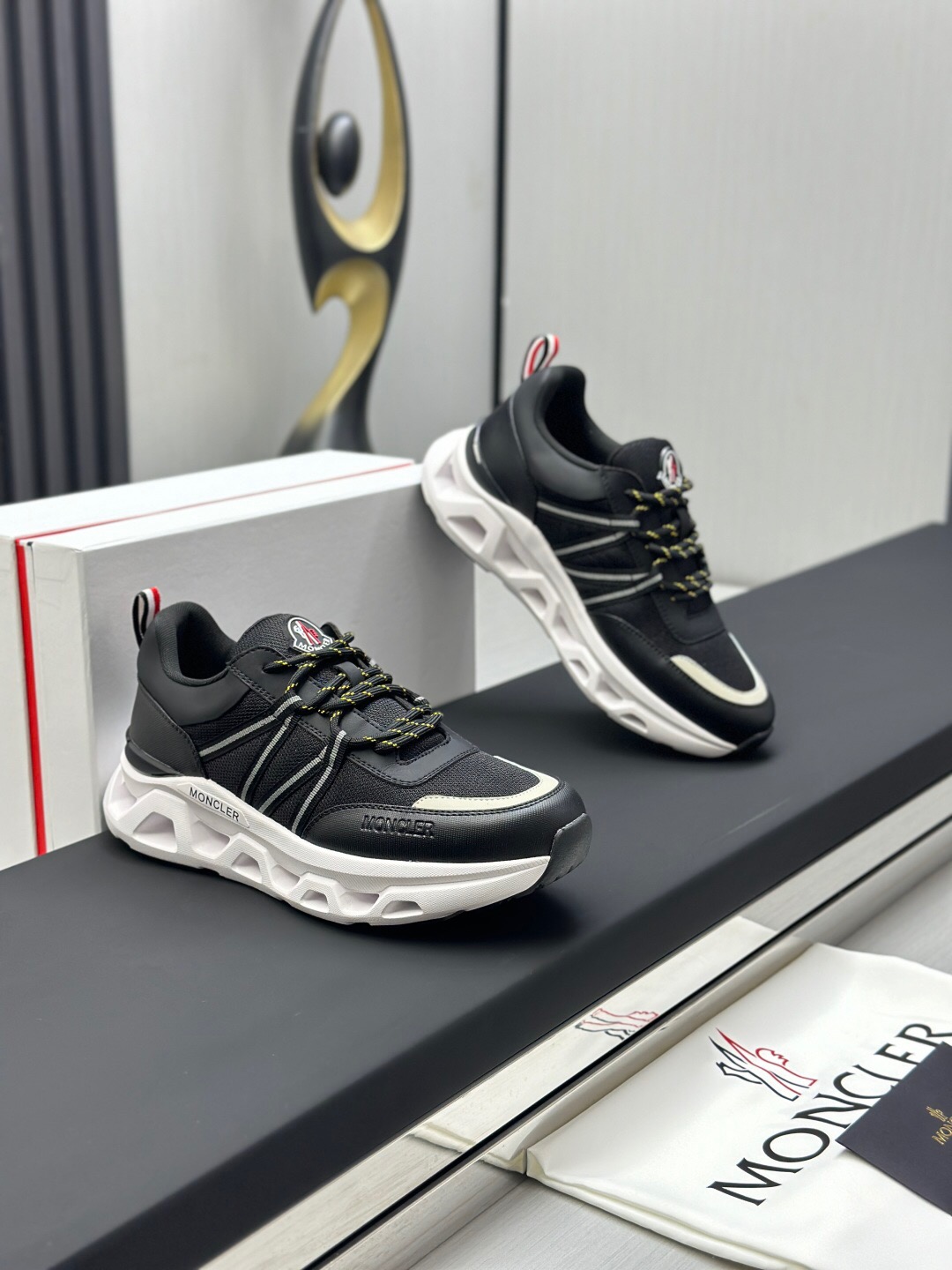 2025 Unisex Moncler Black Cordura Goretex Rubber Trailgrip GTX Trail Running Shoes KFY00390