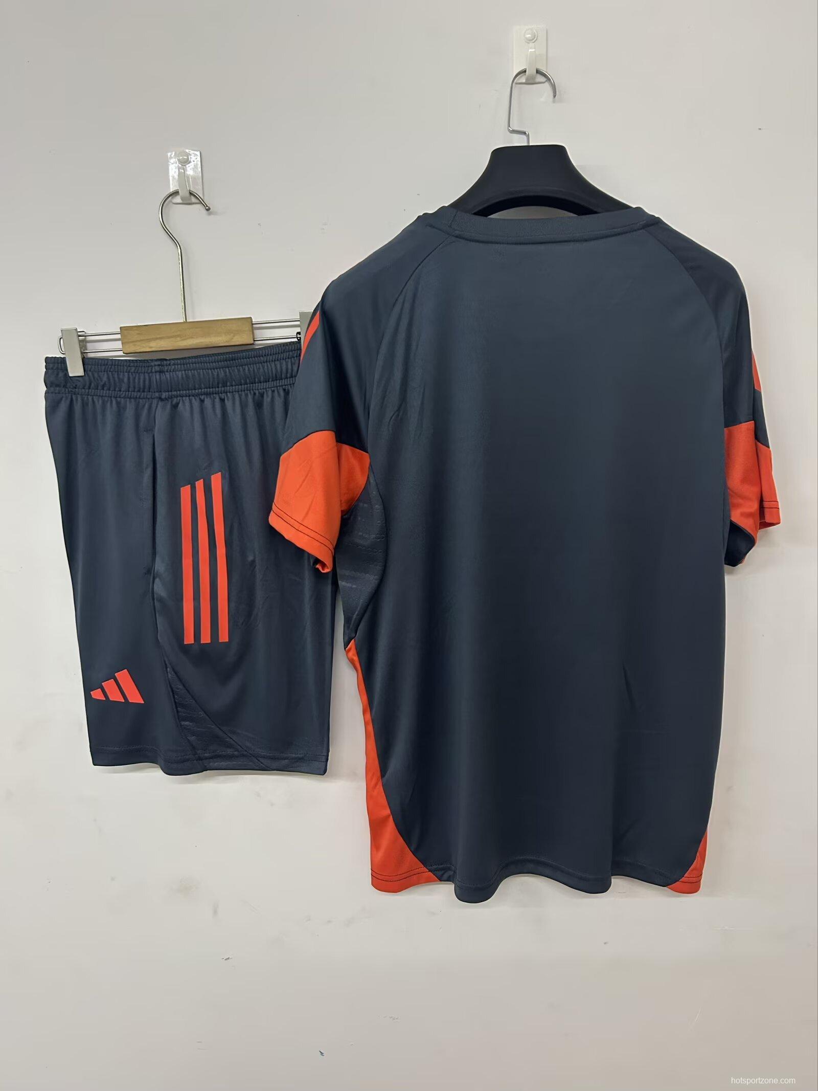 25/26 Bayern Munich Training Jersey Uniform Black Gray + Shorts