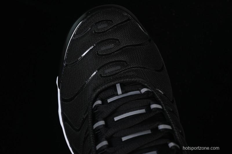 Nike Air Max Plus Retro Running Shoes with Air Cushion Technology - DM2362-001