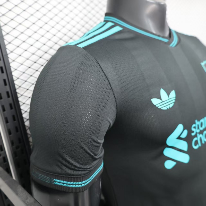 Player Version 25/26 Liverpool Black Jersey