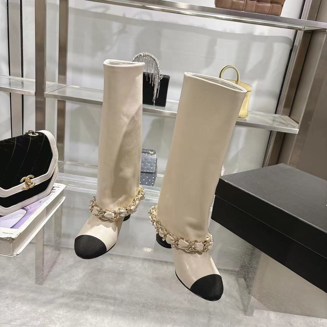 Chanel 2025/SS Runway Turn-Cuff Large Chain Chunky Heel Boots - LY00510