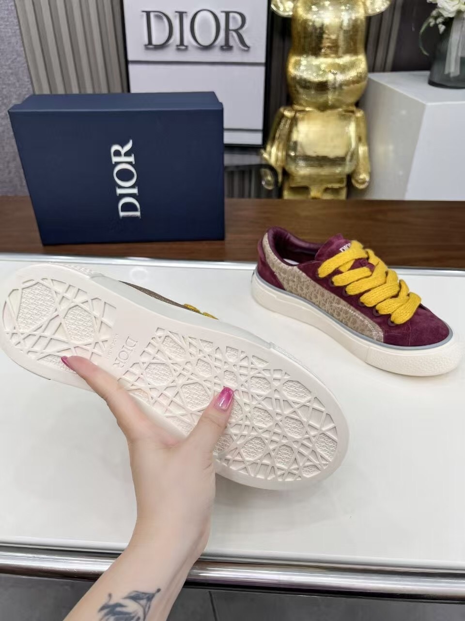 Dior B33 Sneakers Classic Tennis Shoe Reinvention - AS00290