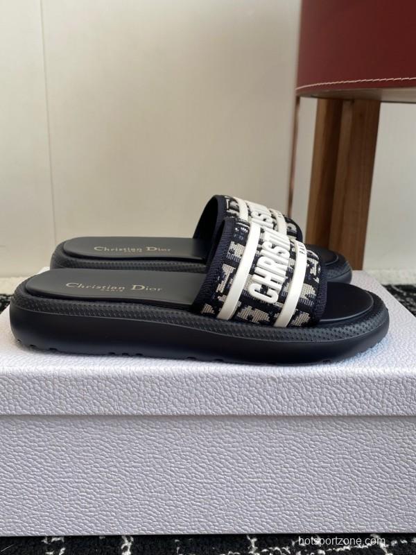 Dior Spring Summer 2025 Latest Ultra-Light Foam Sole Beach Sandals - KFY00260