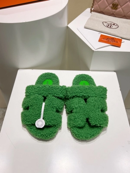 H Full Straight Fur Slippers with Grain Fur - LY00300