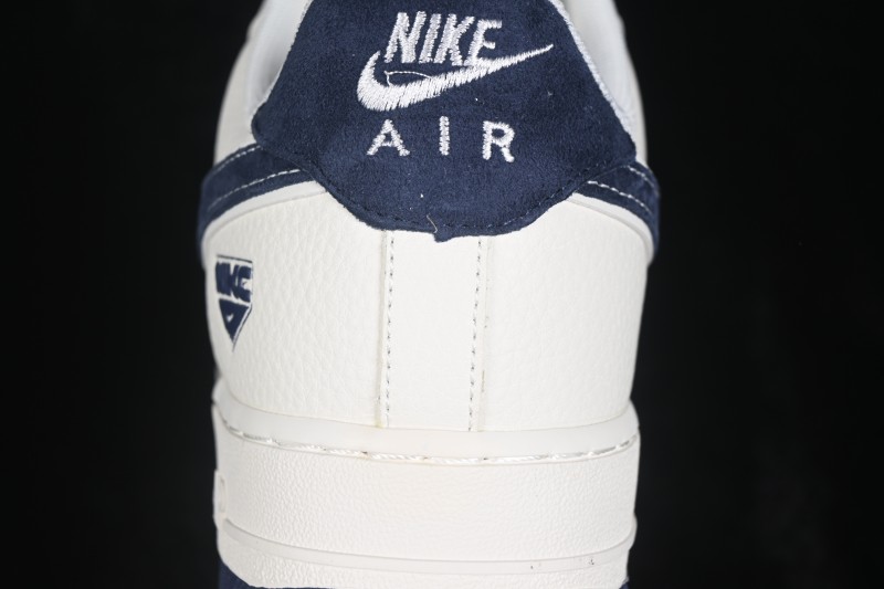 Nike Air Force 1 '07 Low Collaboration Casual Skateboarding Shoes with Full-Length Air Cushion - DN9688-108