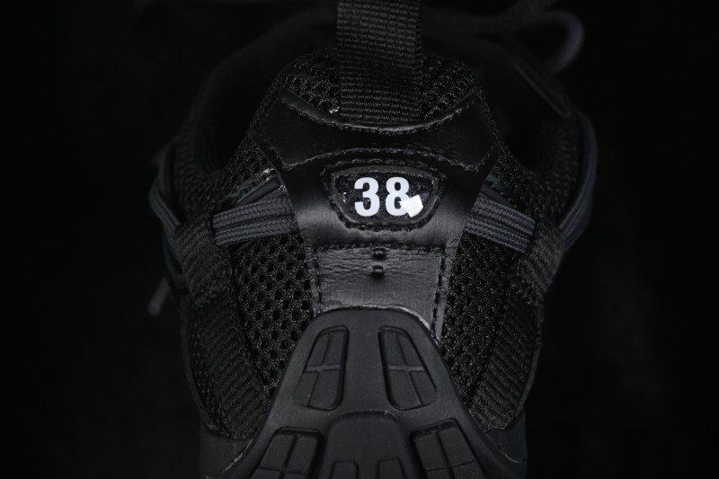 Balenciaga Radar Sneaker Round-Toe Lace-Up Lifestyle Shoes - WSTEO1011