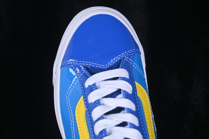 Vans Old Skool Low-Top Skateboarding Shoes with Patent Leather Finish - VN000E8VCCZ